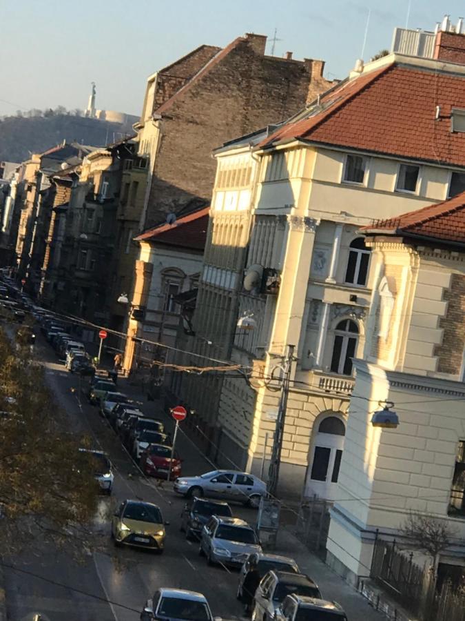 Perfect Location,Newly Decorated Modern, Large Place 60 M2, Really Quiet So You Can Have A Good Night Sleep, Ac, Netflix, Smart Tv, High-Speed Internet, World Famous New York Cafe Only 10 Minutes Walk Budapest Exteriör bild