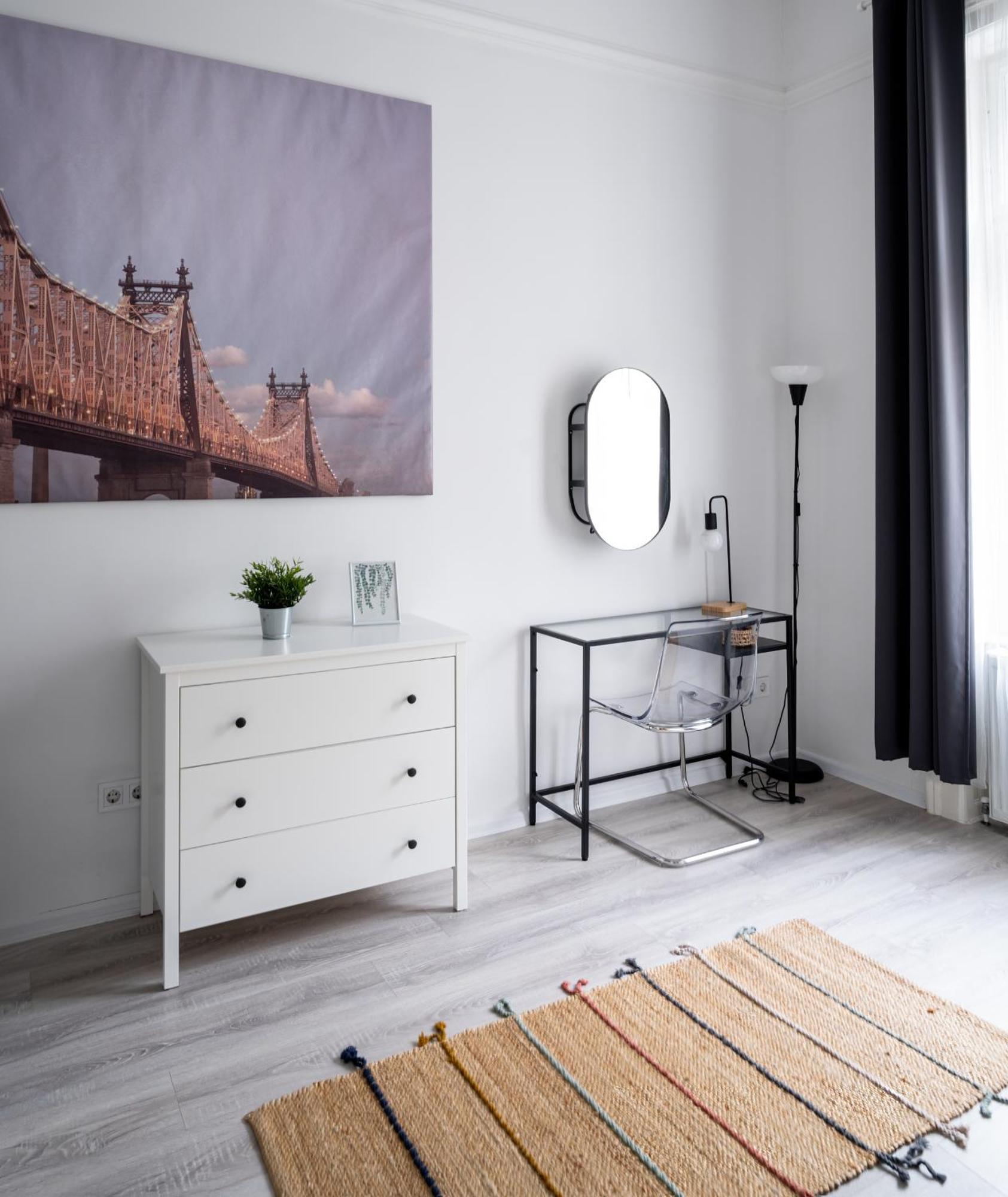 Perfect Location,Newly Decorated Modern, Large Place 60 M2, Really Quiet So You Can Have A Good Night Sleep, Ac, Netflix, Smart Tv, High-Speed Internet, World Famous New York Cafe Only 10 Minutes Walk Budapest Exteriör bild